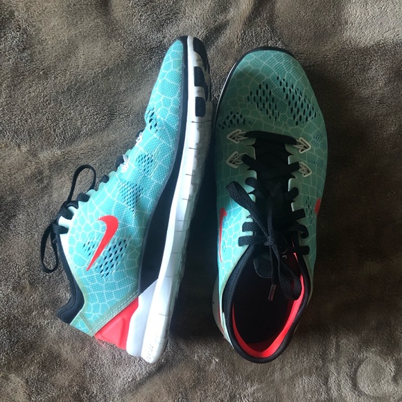 Nike Shoes - Women’s Nike Free Run 5.0 Running Shoes
